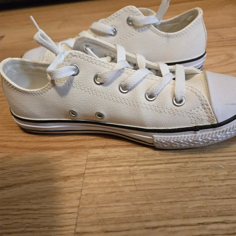 Converse - Picture 4 of 4